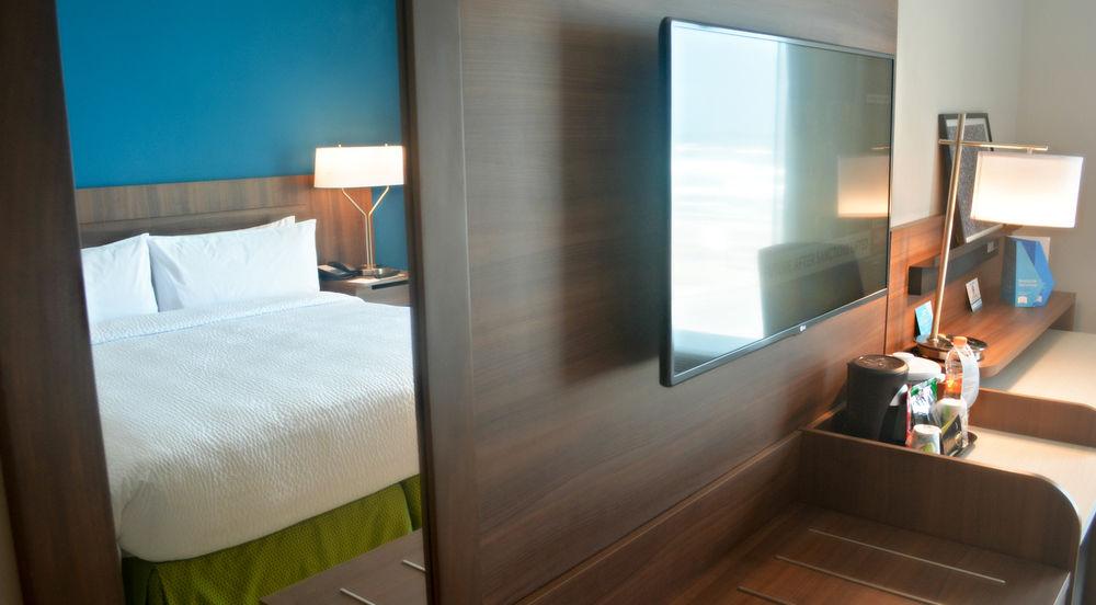 Fairfield Inn & Suites By Marriott 코아트사코알코스 외부 사진