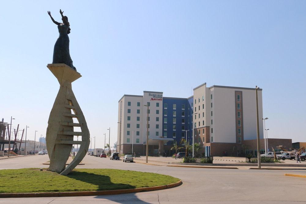 Fairfield Inn & Suites By Marriott 코아트사코알코스 외부 사진