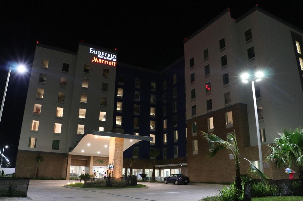 Fairfield Inn & Suites By Marriott 코아트사코알코스 외부 사진