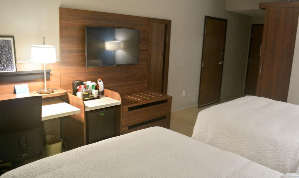 Fairfield Inn & Suites By Marriott 코아트사코알코스 외부 사진
