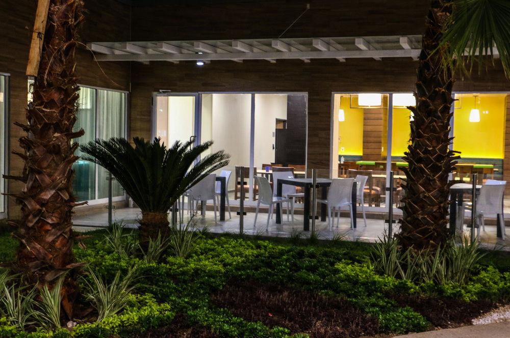 Fairfield Inn & Suites By Marriott 코아트사코알코스 외부 사진