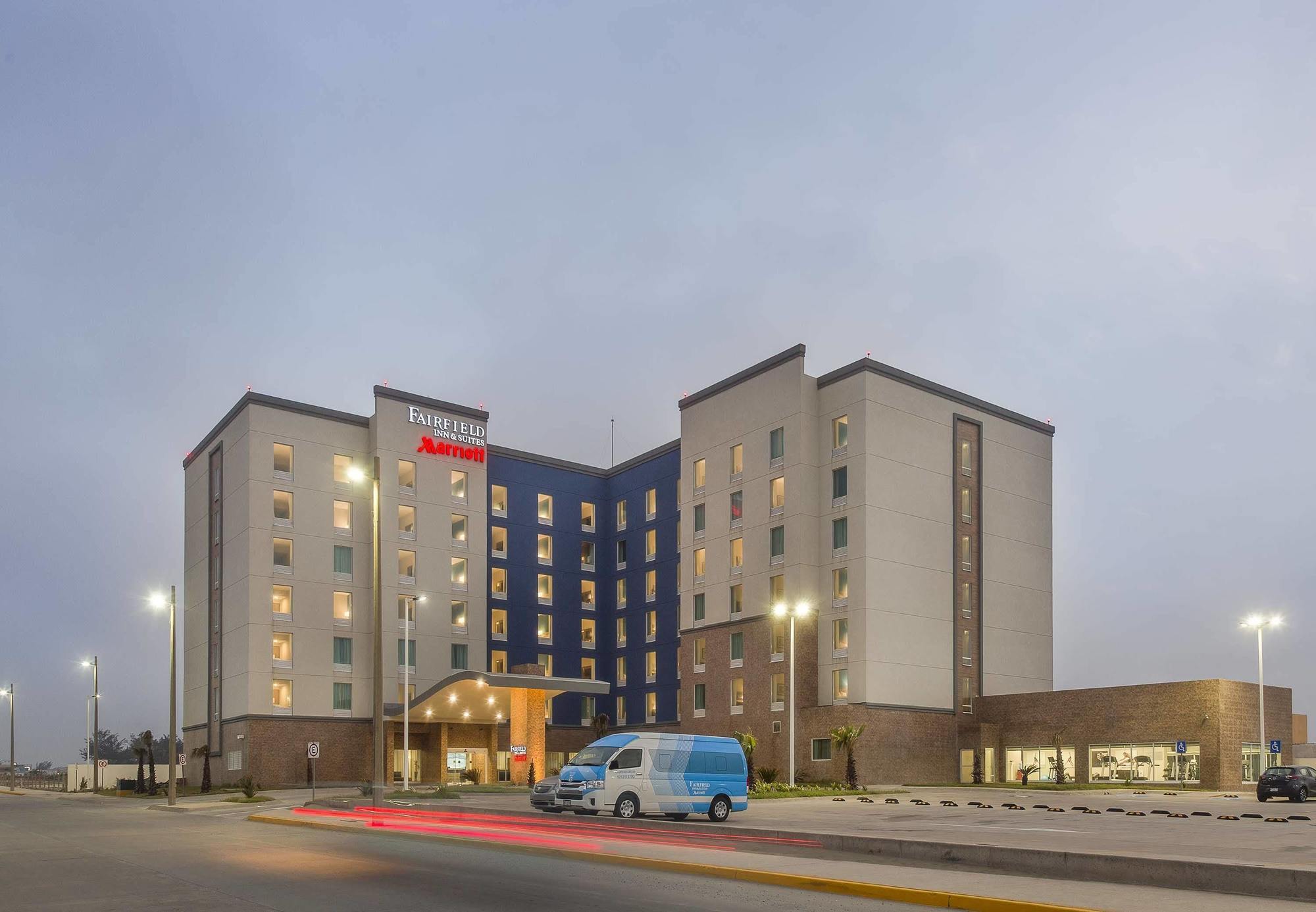 Fairfield Inn & Suites By Marriott 코아트사코알코스 외부 사진