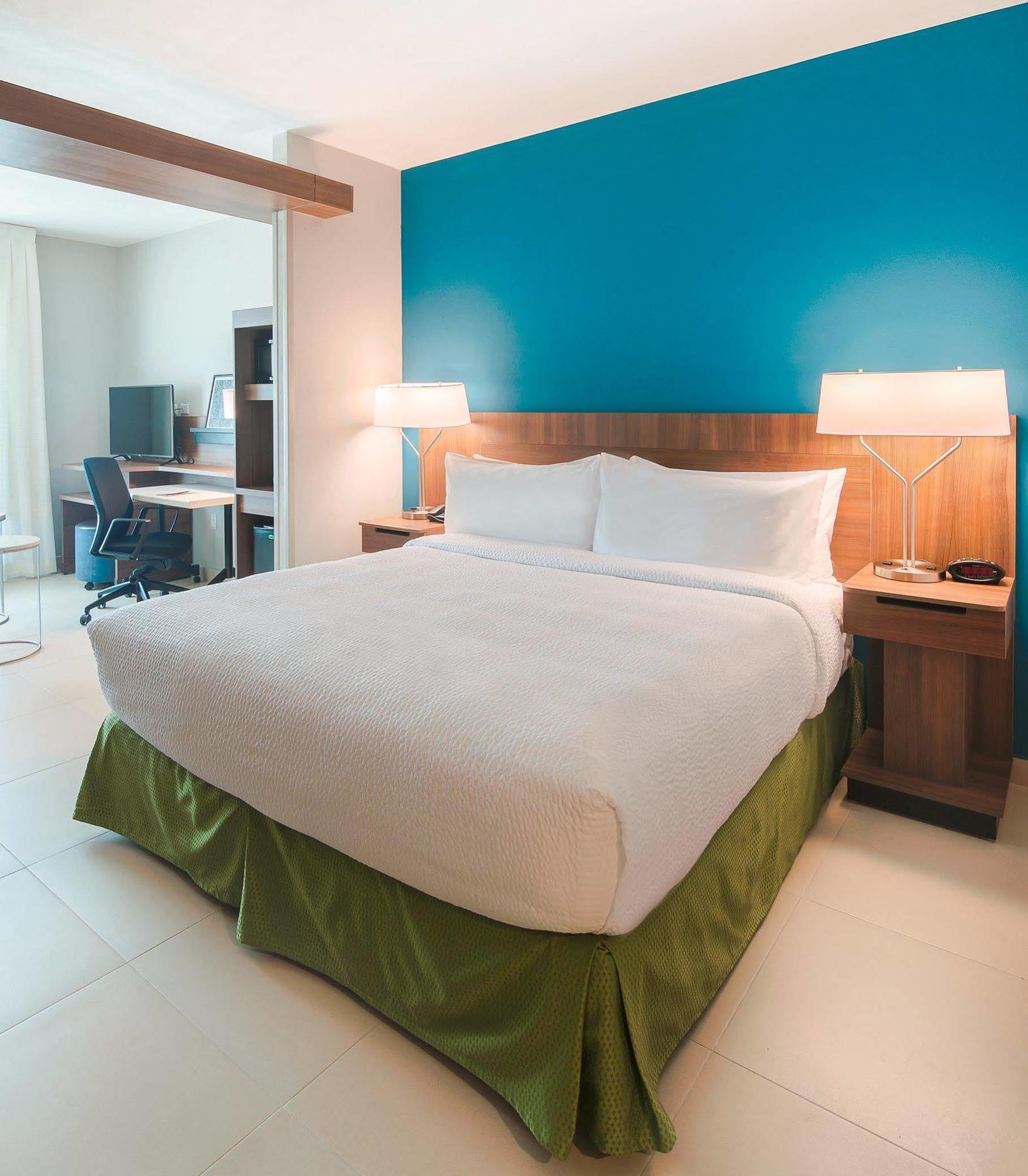 Fairfield Inn & Suites By Marriott 코아트사코알코스 외부 사진