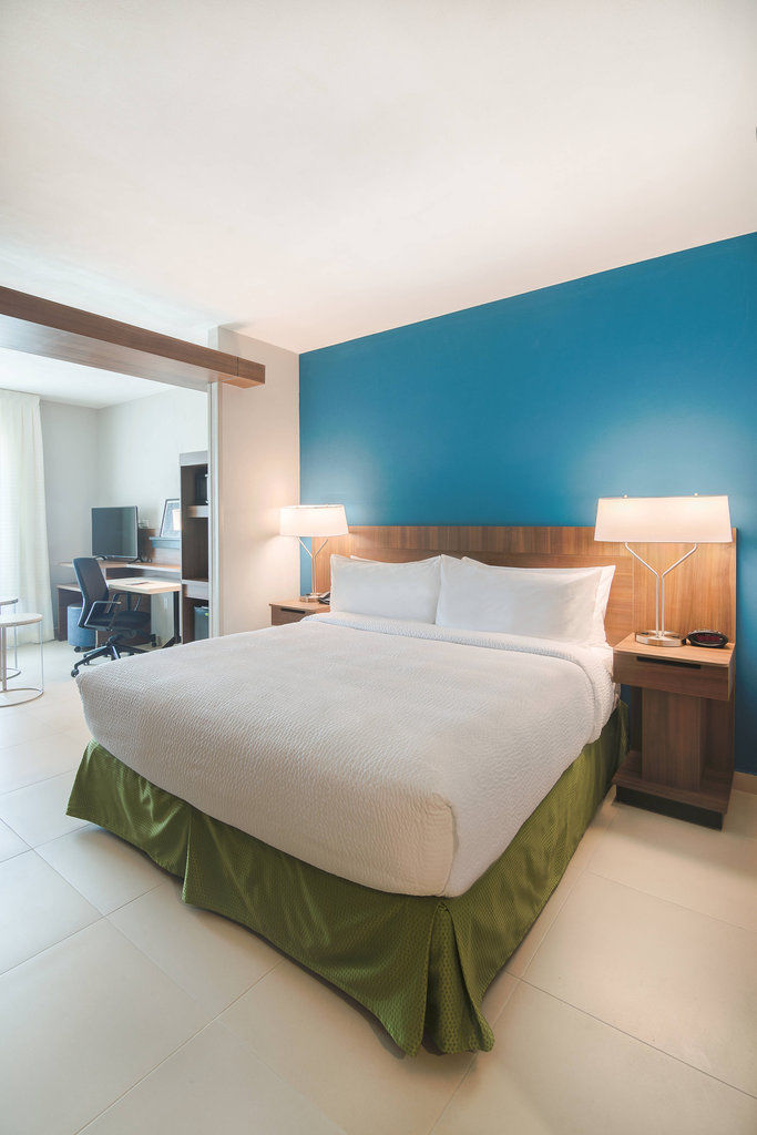 Fairfield Inn & Suites By Marriott 코아트사코알코스 외부 사진