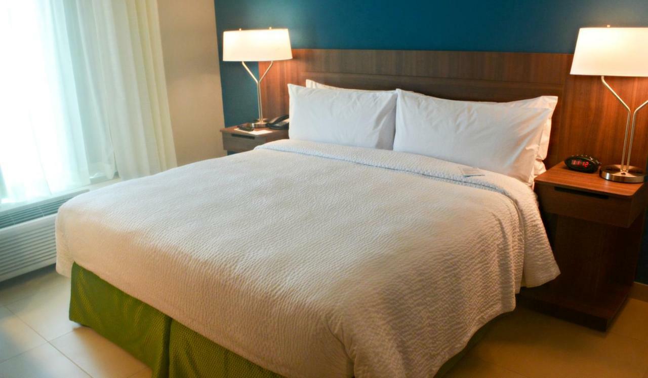 Fairfield Inn & Suites By Marriott 코아트사코알코스 외부 사진